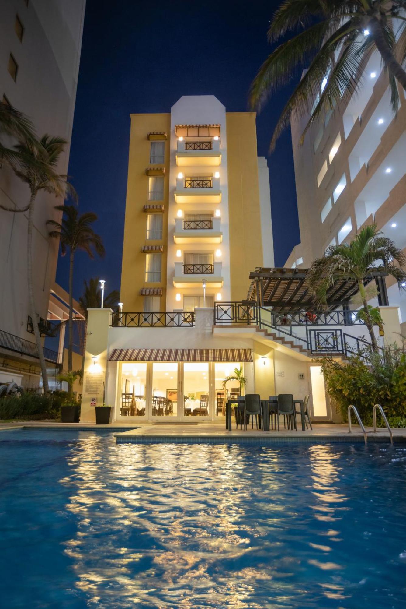 Best Western Hotel Posada Freeman Zona Dorada Масатлан Экстерьер фото